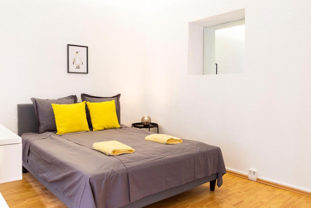 Cosy 2 Bedroom Apartment For 8 In Berlin Neukolln Ngoại thất bức ảnh